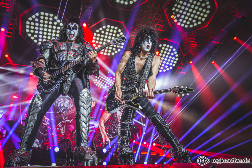 Kiss (live in Frankfurt, 2022)