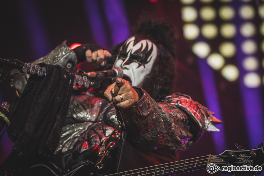 Kiss (live in Frankfurt, 2022)