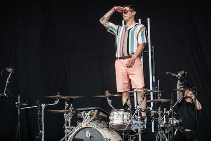 Publikumsnah - Mit Konfetti: Bilder von Enter Shikari live beim Download Festival Germany 2022 