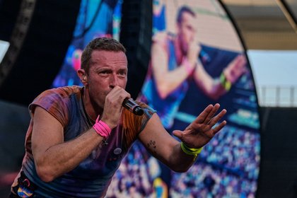 Die bunteste Stadionshow der Welt - Kunterbunte Massenparty: Fotos von Coldplay live in Frankfurt 