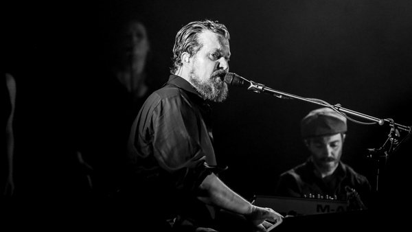 Grantios - John Grant überzeugt trotz kleiner Schwierigkeiten im Karlstorbahnhof Heidelberg 