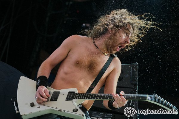 Nichts ausgelassen - Wild: Airbourne live als Opener von Iron Maiden in Frankfurt 