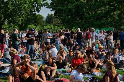 Sonnig mit Regenbogen - Impressionen vom Freitag beim Heimspiel Knyphausen 2022 in Eltville 