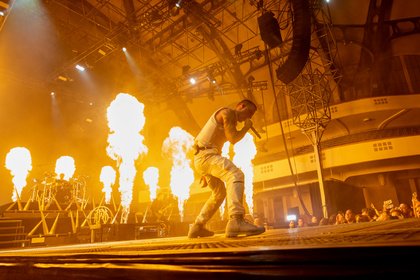 Feurig - Parkway Drive: Fotos der Metalcore-Band live in der Festhalle Frankfurt 