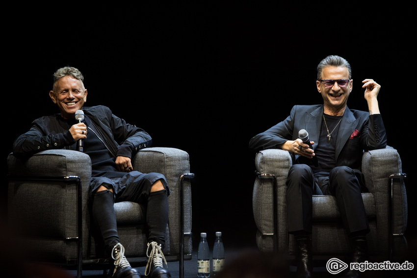 Depeche Mode bei ihrer Pressekonferenz im Berliner Ensemble am 4. Oktober 2022