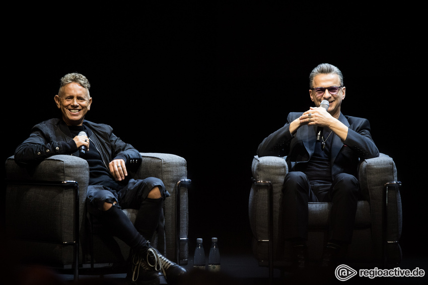 Depeche Mode bei ihrer Pressekonferenz im Berliner Ensemble am 4. Oktober 2022