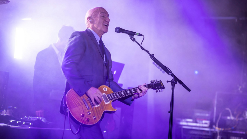 Midge Ure verkauft Songkatalog an MusicBird