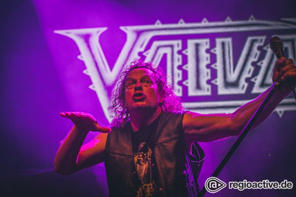 Metal aus Kanada - Bilder von Voivod als Opener von Opeth live in Wiesbaden 