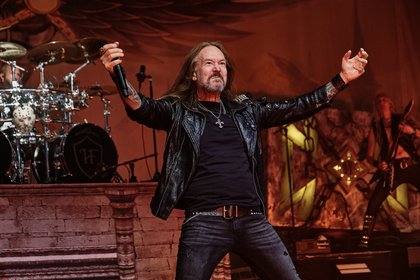 Gäste aus dem Norden - Fotos von Hammerfall als Opener von Helloween live in Frankfurt 