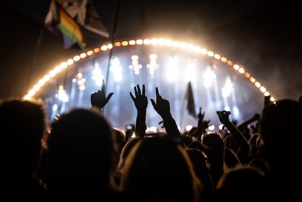 Vielfältiges Angebot  - Roskilde Festival 2023 mit Lil Nas X, Blur und Queens of the Stone Age  