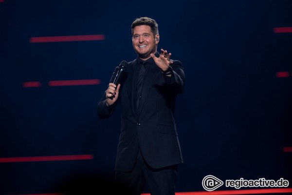 Pop in Vollendung - Stilvoll: Fotos von Michael Bublé live in Mannheim 