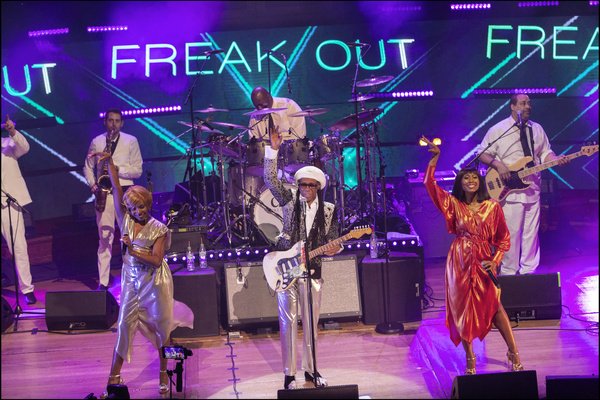 Der "Hitmaker" - Nile Rodgers & Chic spielen Deutschlandkonzerte im Sommer 2024 