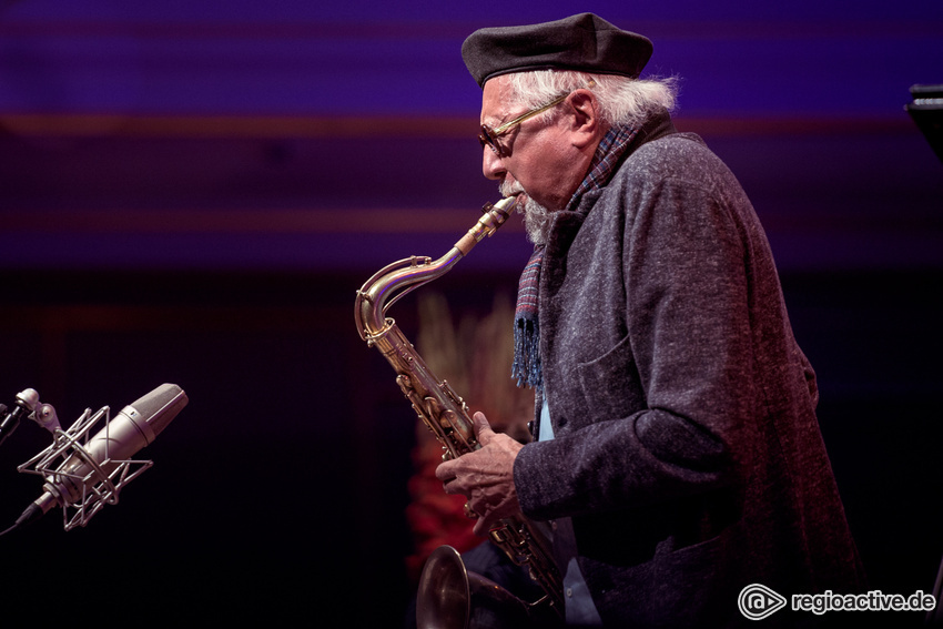 Der legendäre Saxophonist Charles Lloyd trat z. B. 2014 bei Palatia Jazz auf