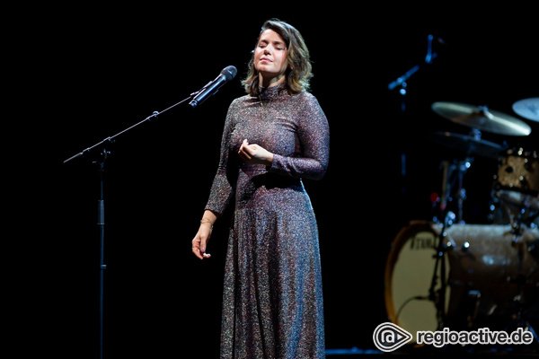 Gefühvoll - Katie Melua: Fotos der Sängerin live in Frankfurt 