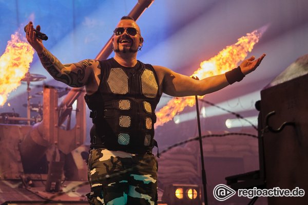 Auf in den Krieg! - Sabaton feuern in der Festhalle Frankfurt aus allen Rohren 