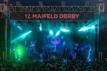 Wie immer ein Erlebnis - Das Maifeld Derby 2023 lädt bei Traumwetter zur musikalischen Entdeckungsreise ein 