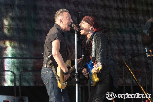 Der Boss zu Besuch in der Kurpfalz - Bruce Springsteen: Bilder des Mega-Konzerts am Hockenheimring 