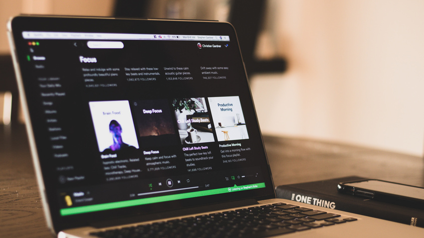 Spotify: Millionenschweres Problem mit White Noise Podcasts