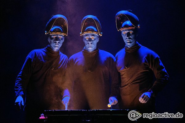 Ganz in blau - Verrückt: Bilder der Blue Man Group live in Frankfurt 