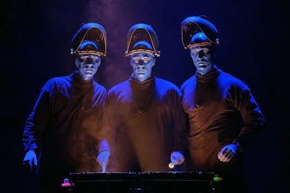 Ganz in blau - Verrückt: Bilder der Blue Man Group live in Frankfurt 