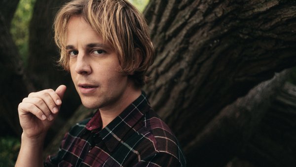 Neue musikalische Wege - 'Black Friday Tour': Tom Odell kommt im Frühjahr 2024 nach Deutschland, Österreich und Luxemburg 