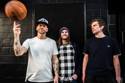 Nach ausverkaufter Clubtour - Die Sportfreunde Stiller gehen im Sommer 2024 auf Open Air Tour 