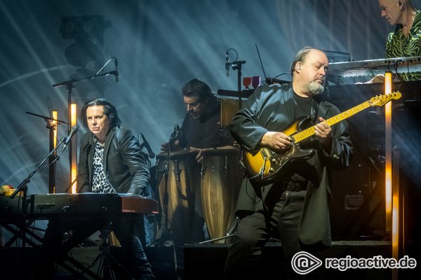 Schnelle Tour vor Weihnachten - Marillion begeistern in Leipzig mit einer abwechslungsreichen Werkschau 