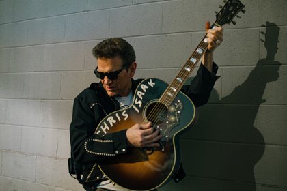 Sprung über den Atlantik - Chris Isaak: Erste Deutschlandtour nach 12 Jahren im Sommer 2024 