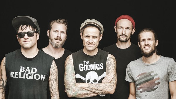 Deutsch und englisch - Donots: Zwei Geburtstags-Clubtouren im Frühjahr und Herbst 