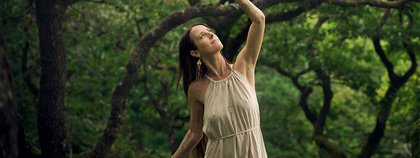 AYLA SCHAFER – SHE WHO WHISPERS TOUR & ECSTATIC DANCE MIT LIGHTCHILD PROJECT