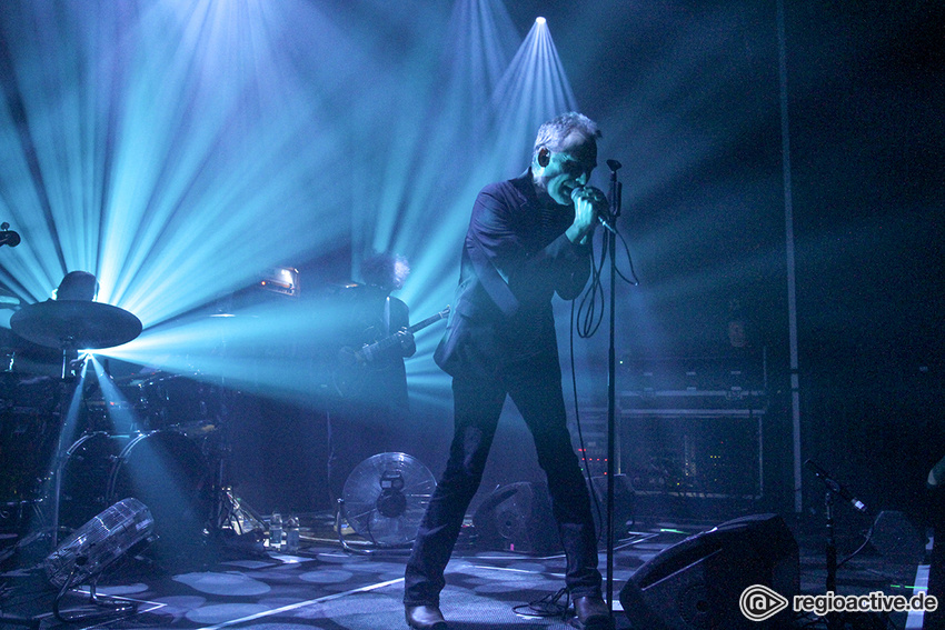 Ein Moment der Klarheit - Im Wall of Sound: Bilder von The Jesus and Mary Chain live in Heidelberg 