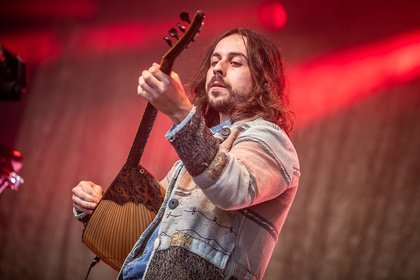 Originell - Altin Gün: Bilder der Psychedelischen-Folk-Rocker live beim Maifeld Derby 2024 