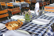 Schwimmender Biergarten