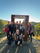 Weinherbst Mittelahr: Entlang des Rotweinwanderwegs von Walporzheim nach Mayschoß zum Weinfest