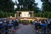 Potsdamer Theatergeschichte(n) – mit dem Rad vom Alten Markt zum Heckentheater