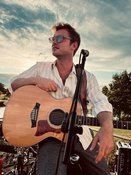 Grenzenlos Musik Band zur Hainfelder Kerwe . Eintritt frei