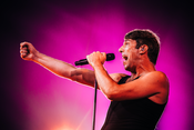 Queen Must Go On