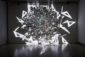 Ausstellung: Lichtobjekte und Projektionen von László Zsolt Bordos