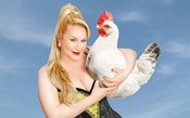 Volkacher Kabarett Sommer: Daphne de Luxe "Artgerecht - Ein tierisch menschliches Programm" open air