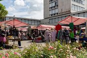 Flohmarkt und Samstagsmarkt im Zentrum von Uster