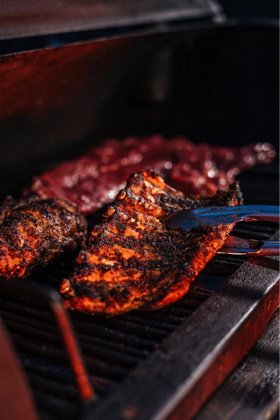 LYNCHS BBQ RIBS & MORE