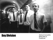 BOY DIVISION + THE SURFANAUTS | Schaubude im Hinterhof