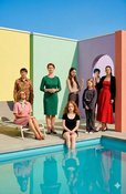 PREMIERE - Die Acht Frauen