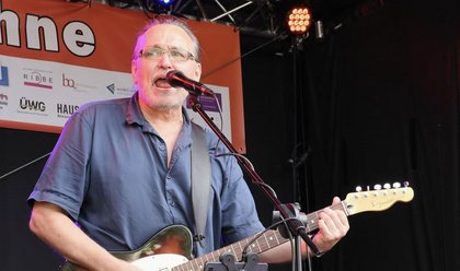 Livemusik am Abend vorm Feiertag mit 9 Fingers