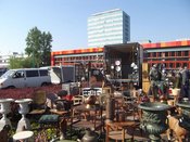 Kunst-, Antik- und Trödelmarkt am Haus der Presse am ersten Wochenende im Monat