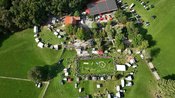 Bauern- & Handwerkermarkt (11:00-18:00) und Weinfest (18:00 -22:00)
