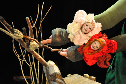 Theater Anderland: Schneeweisschen und Rosenrot