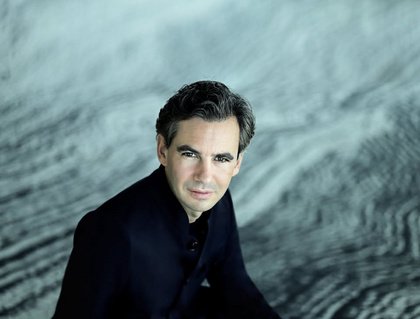 MARTIN STADTFELD „Meer müsste er heißen“