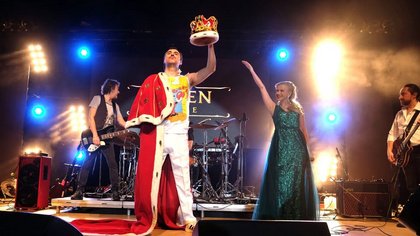Forever Queen performed by QUEEN AlIVE