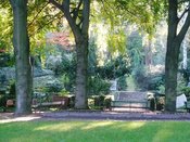 Von Loriot bis Dietrich Fischer-Dieskau - Geschichte verblüfft auf dem Friedhof Heerstraße